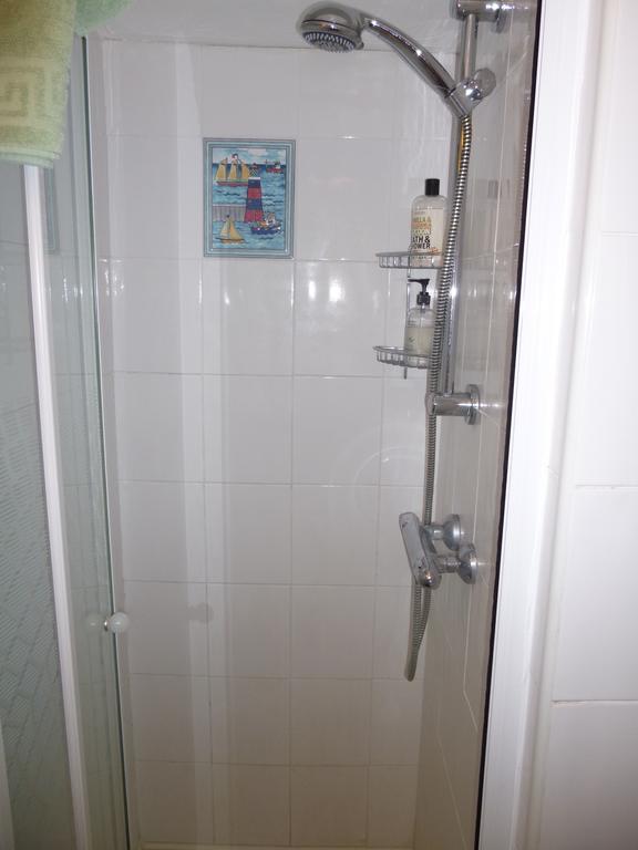 Sunbay Guest House Weymouth Habitación foto